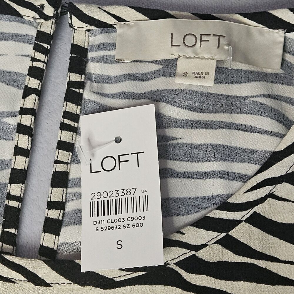 New  LOFT Womens Black Beige‎ Zebra Print Cinched Puff Sleeve Top Size Small - Picture 6 of 7